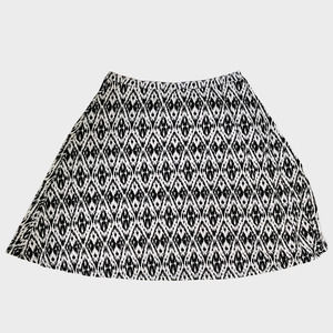 Avenue Women's Black & White Patterned Lightweight Stretch Full Skirt Size 18/20